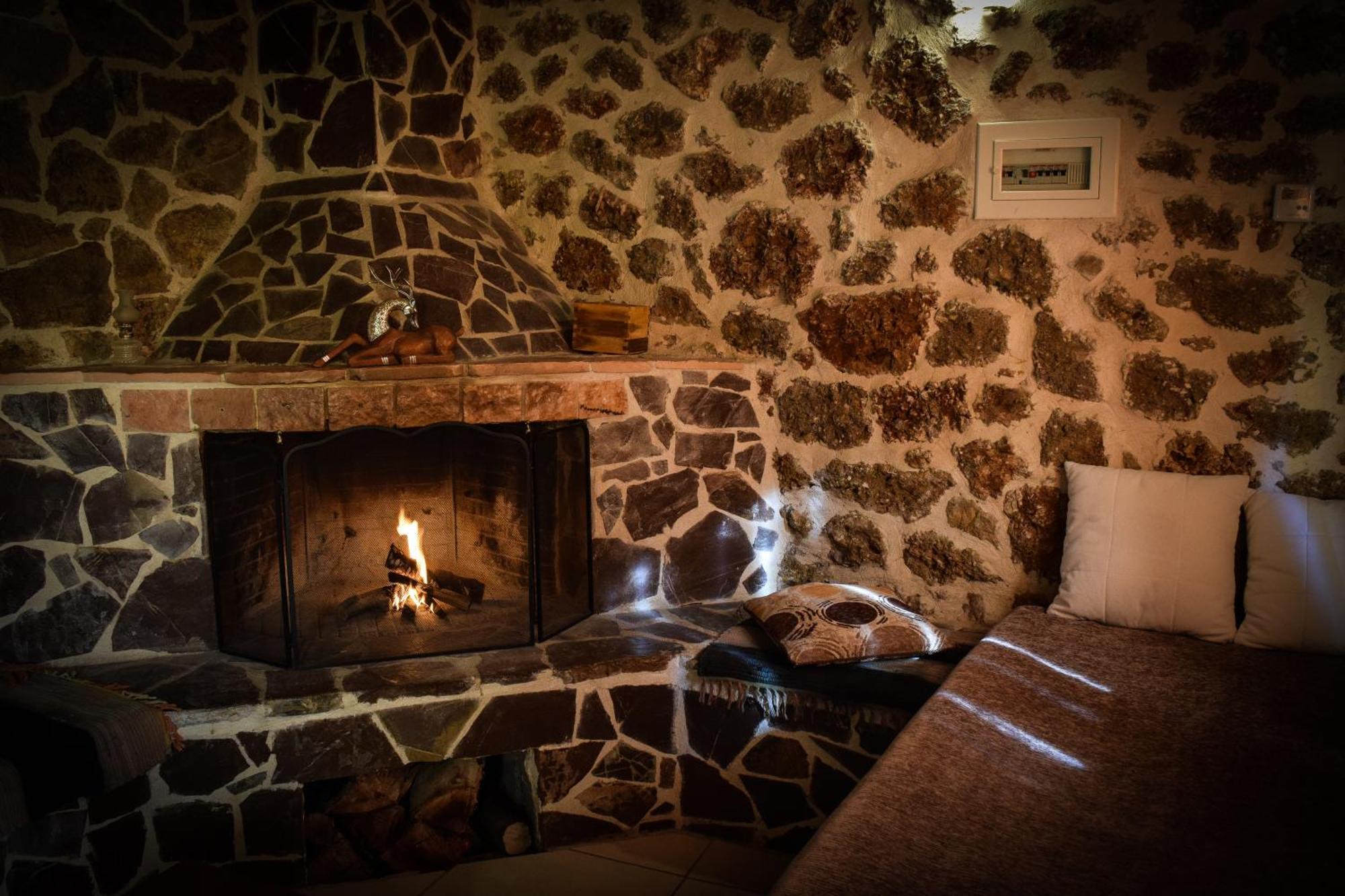Paliokastro Guesthouse Kato Sinikia Trikalon Rum bild